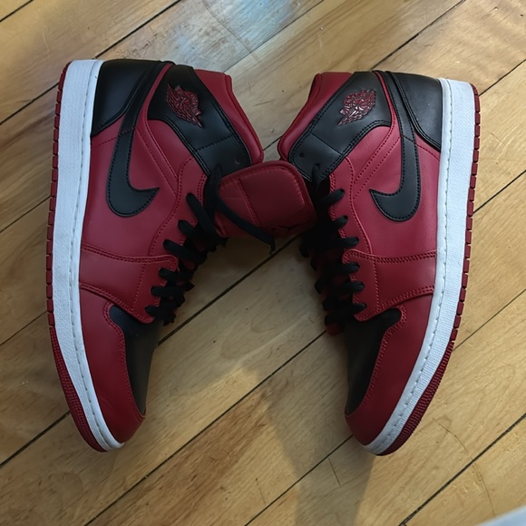 Jordan Red and Black High-Top Sneakers Classic Design - Picture 3 of 3